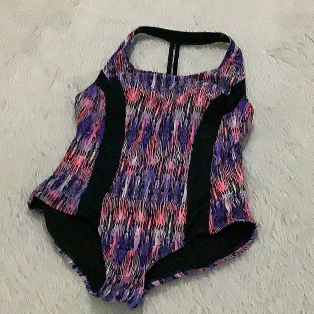 Catalina women’s pink black summer beach swimsuit size large